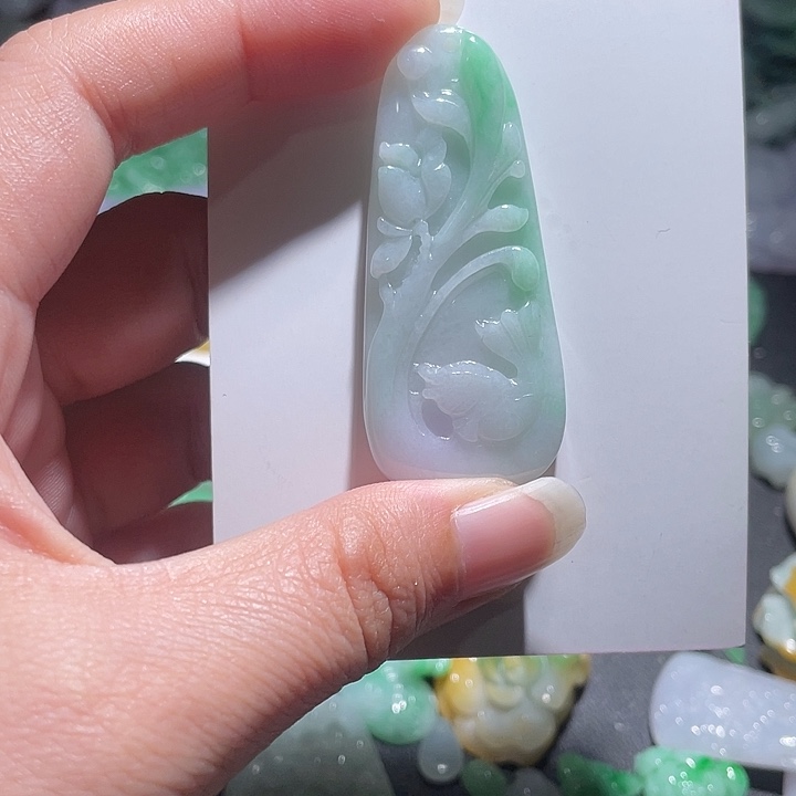 颈饰未镶嵌翡翠天