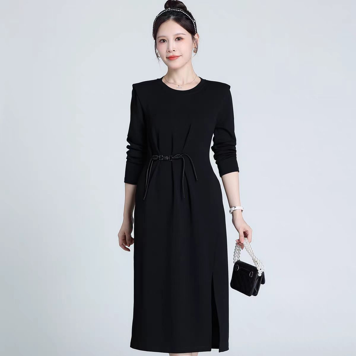 【F5568】2025年秋装新款时尚奢华洋气减龄黑色显瘦中袖裙子