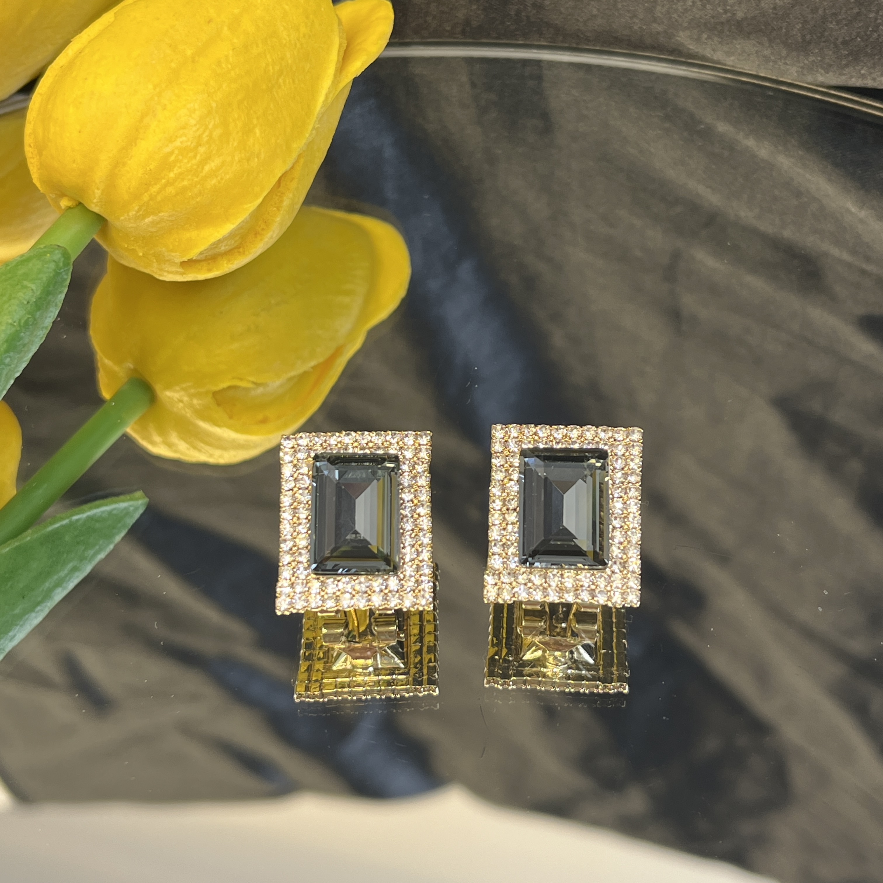 铜合金合成锆石耳饰 轻奢几何形耳环复古块欧美气质设计感四方