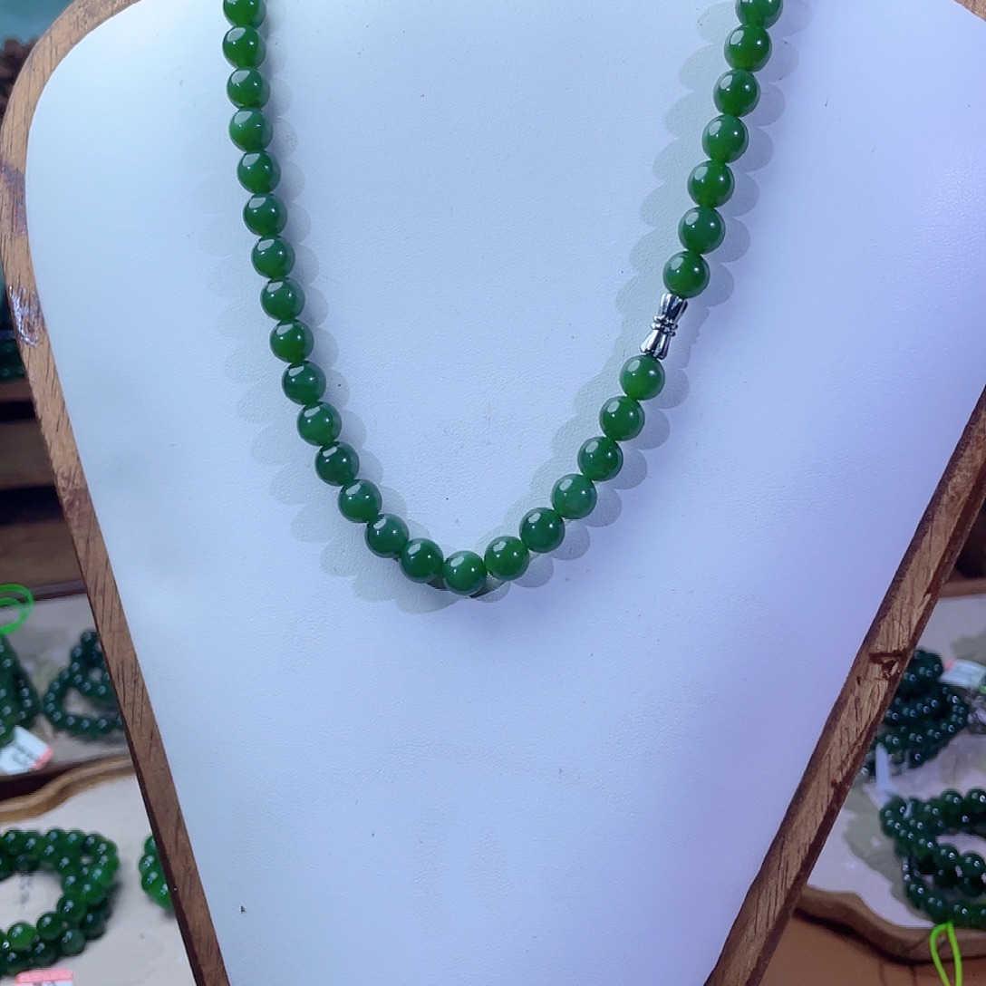 和田玉（碧玉）未镶嵌颈饰8