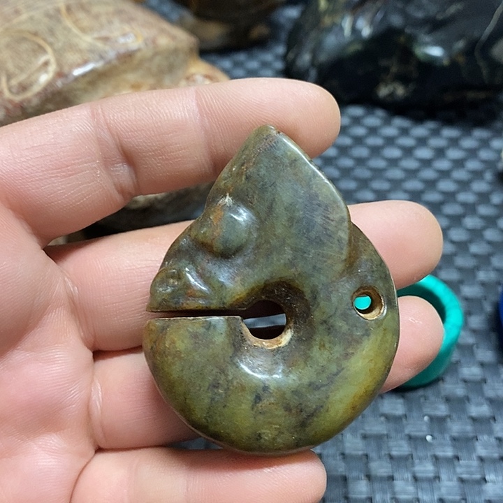 龙脊菩提吊坠             