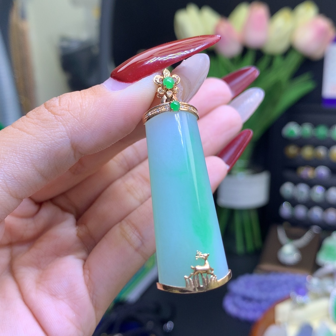 翡翠颈饰18K金镶嵌天然