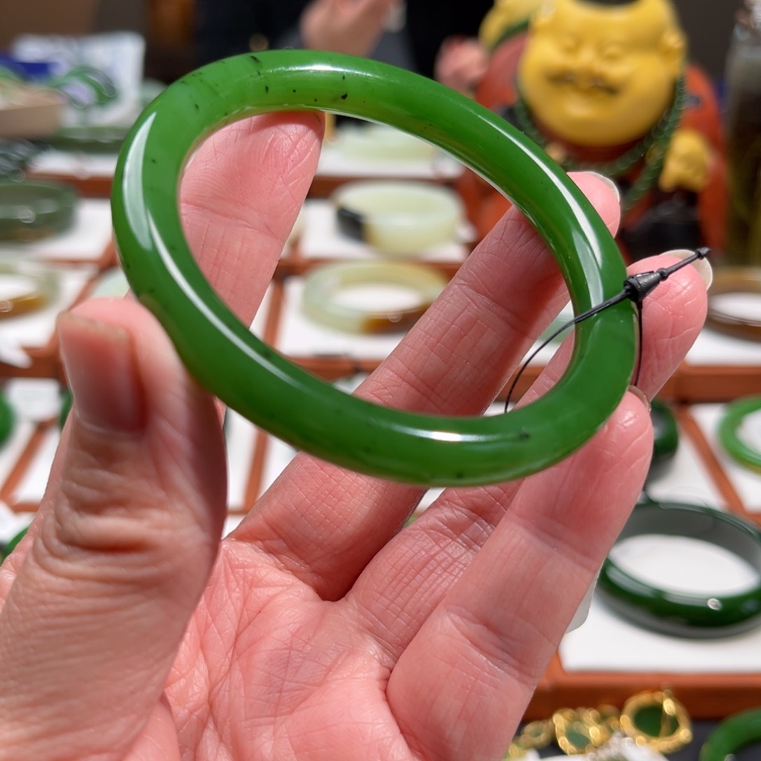 和田玉（碧玉）手镯未镶嵌