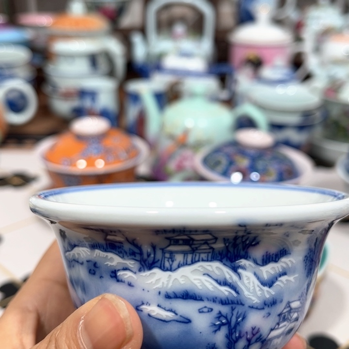 d h j k h f f f g