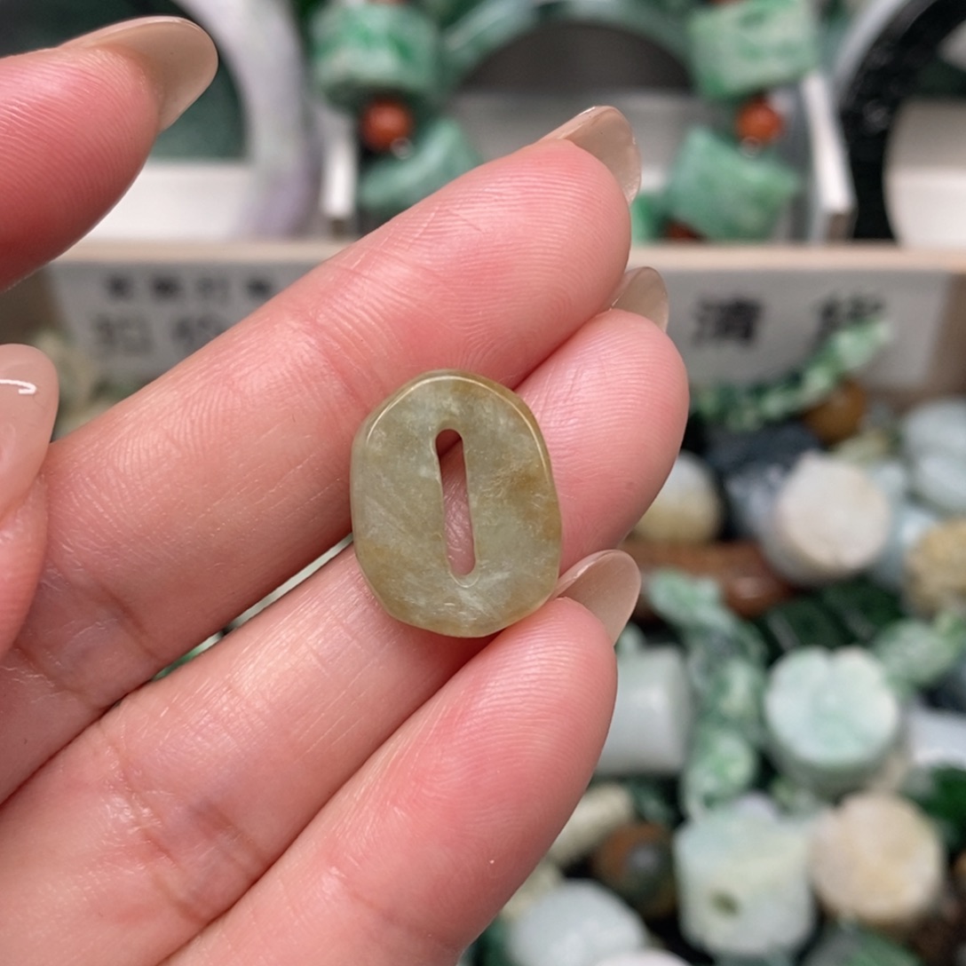 翡翠未镶嵌吊坠(不含链)