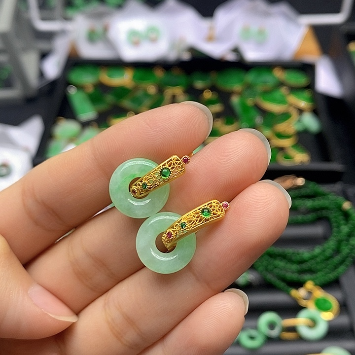 翡翠耳饰银S925镀金镶嵌天然翡翠