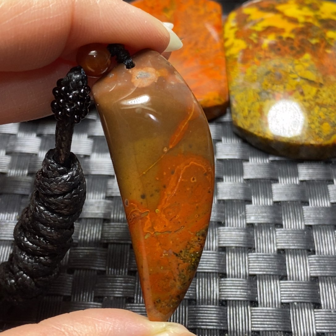 玛瑙/玉髓挂坠未镶嵌