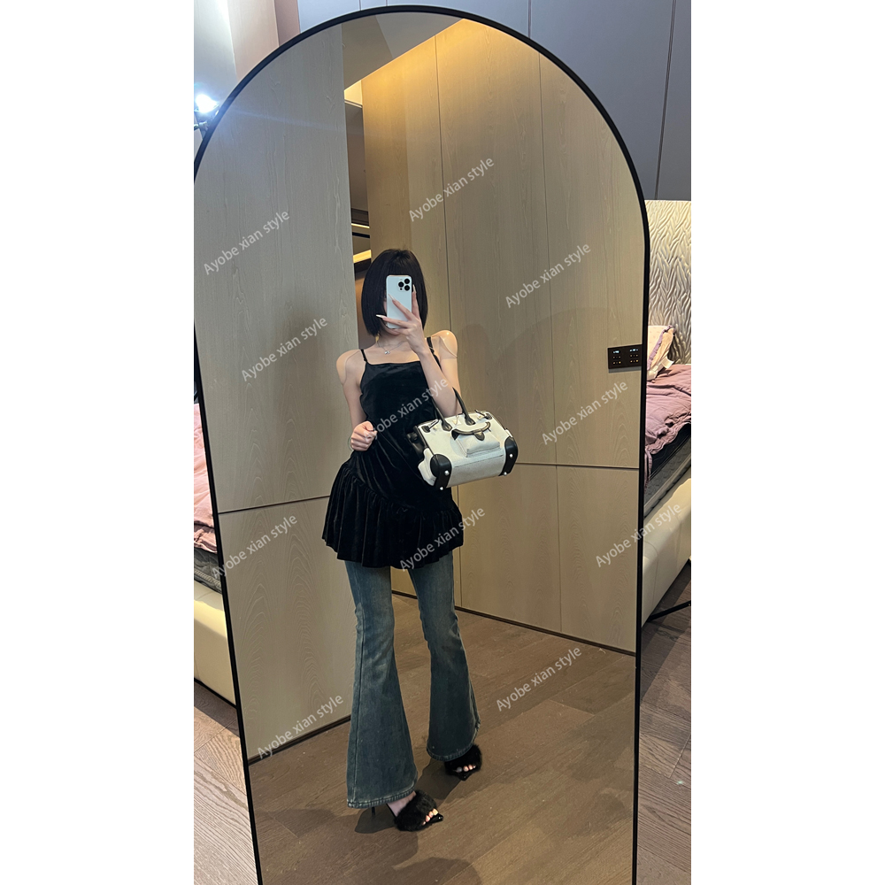 【AYOBE】小贤 12月27日10:00新品  性感黑丝绒法式赫本风吊带短裙