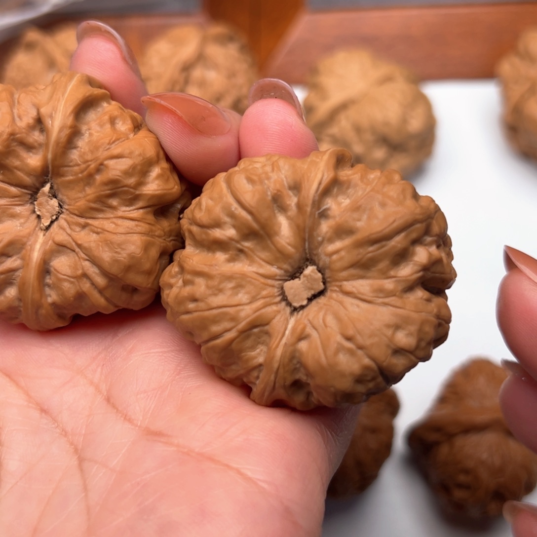 文玩核桃把件C****g蛤蟆红