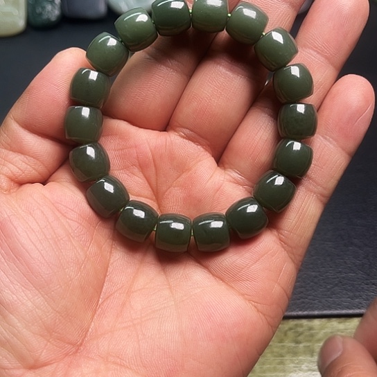 和田玉手串未镶嵌