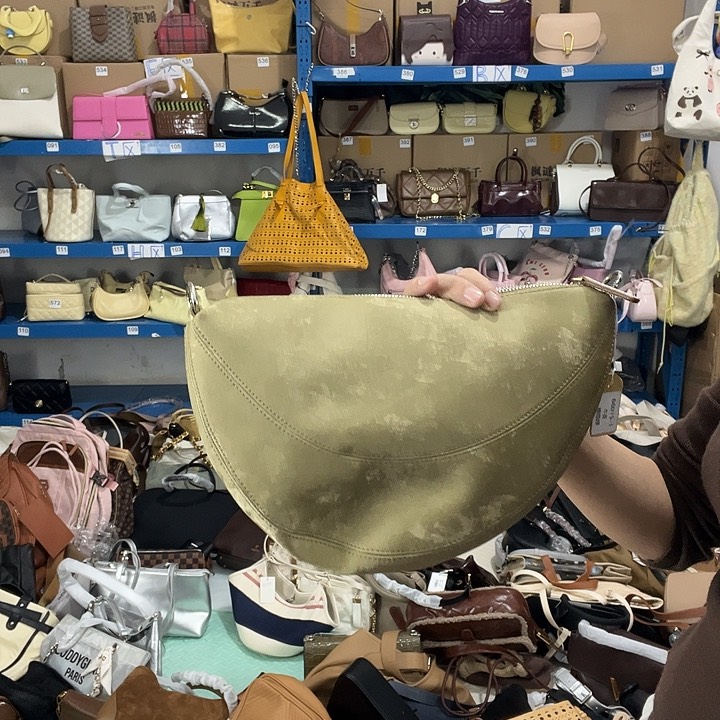 猪剖层皮革220健健康康平平安安