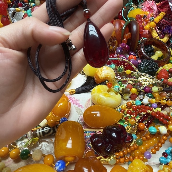 树脂制品2007红色水滴