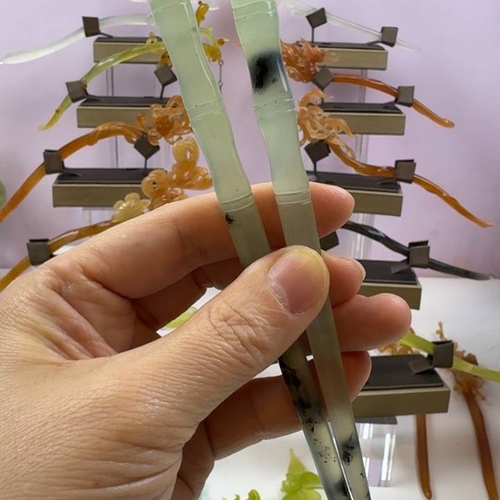 白***白蛇纹石玉未镶嵌发饰