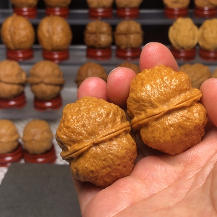 文玩核桃把件18虎头蟾