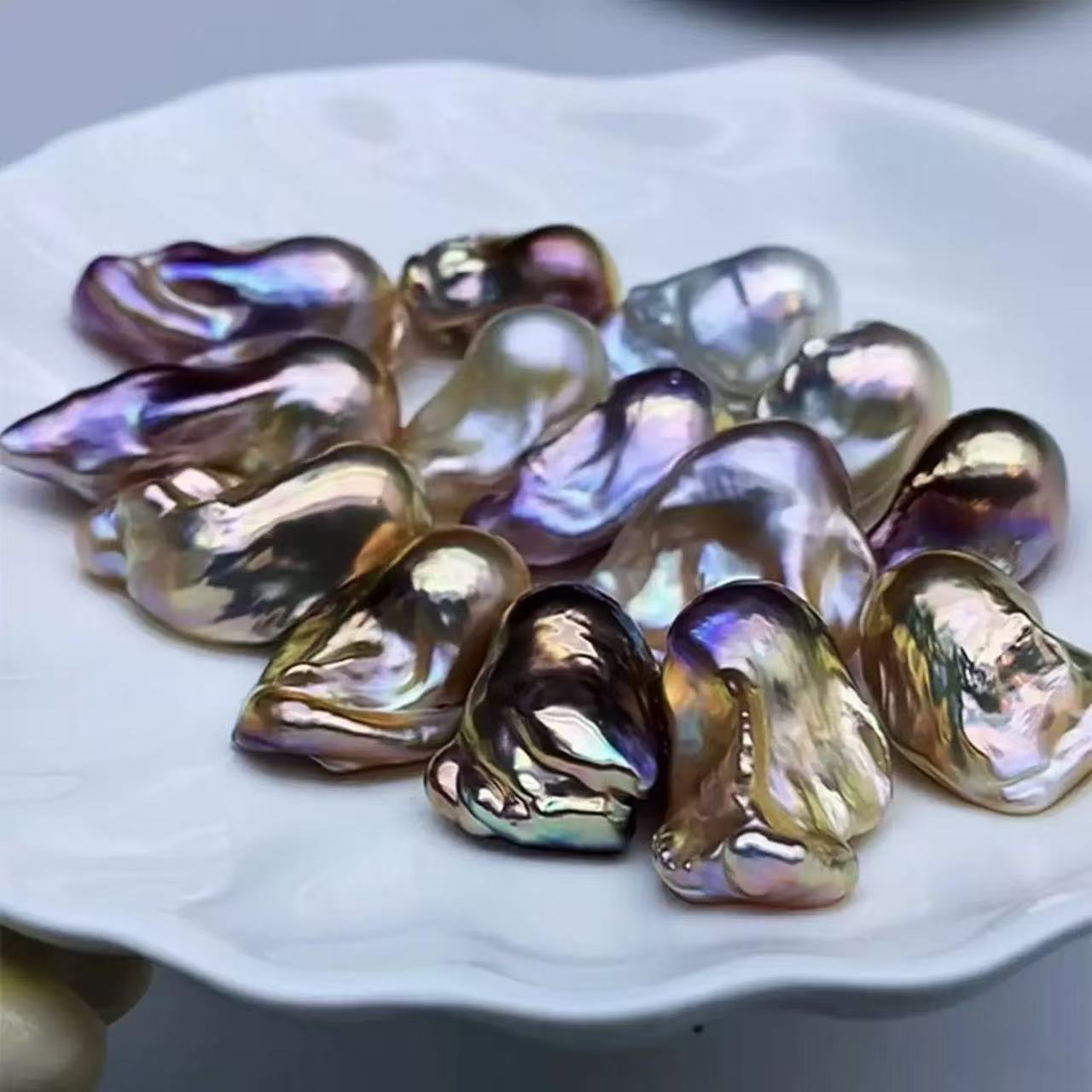 炫彩镜面大巴  可diy
