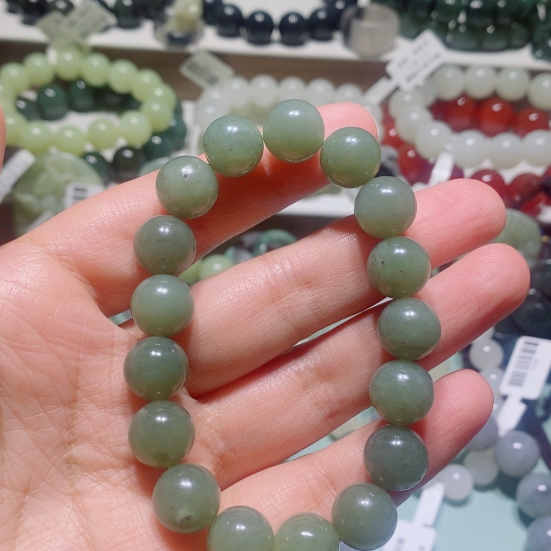 未镶嵌和田玉手链