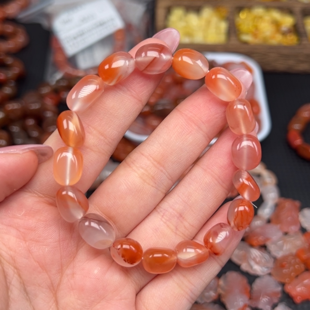 南红玛瑙未镶嵌手链