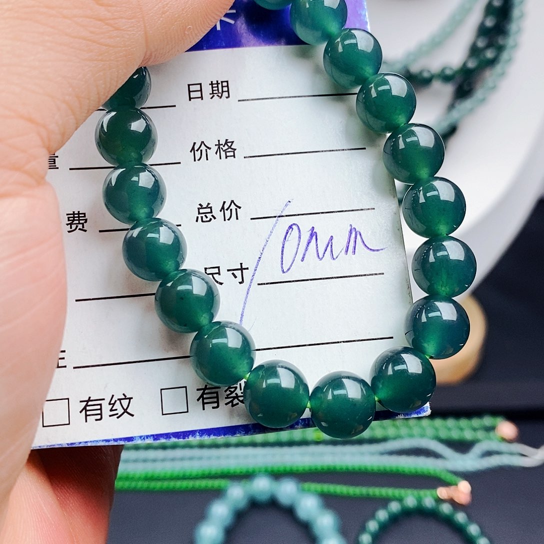 翡翠手链未镶嵌翡翠