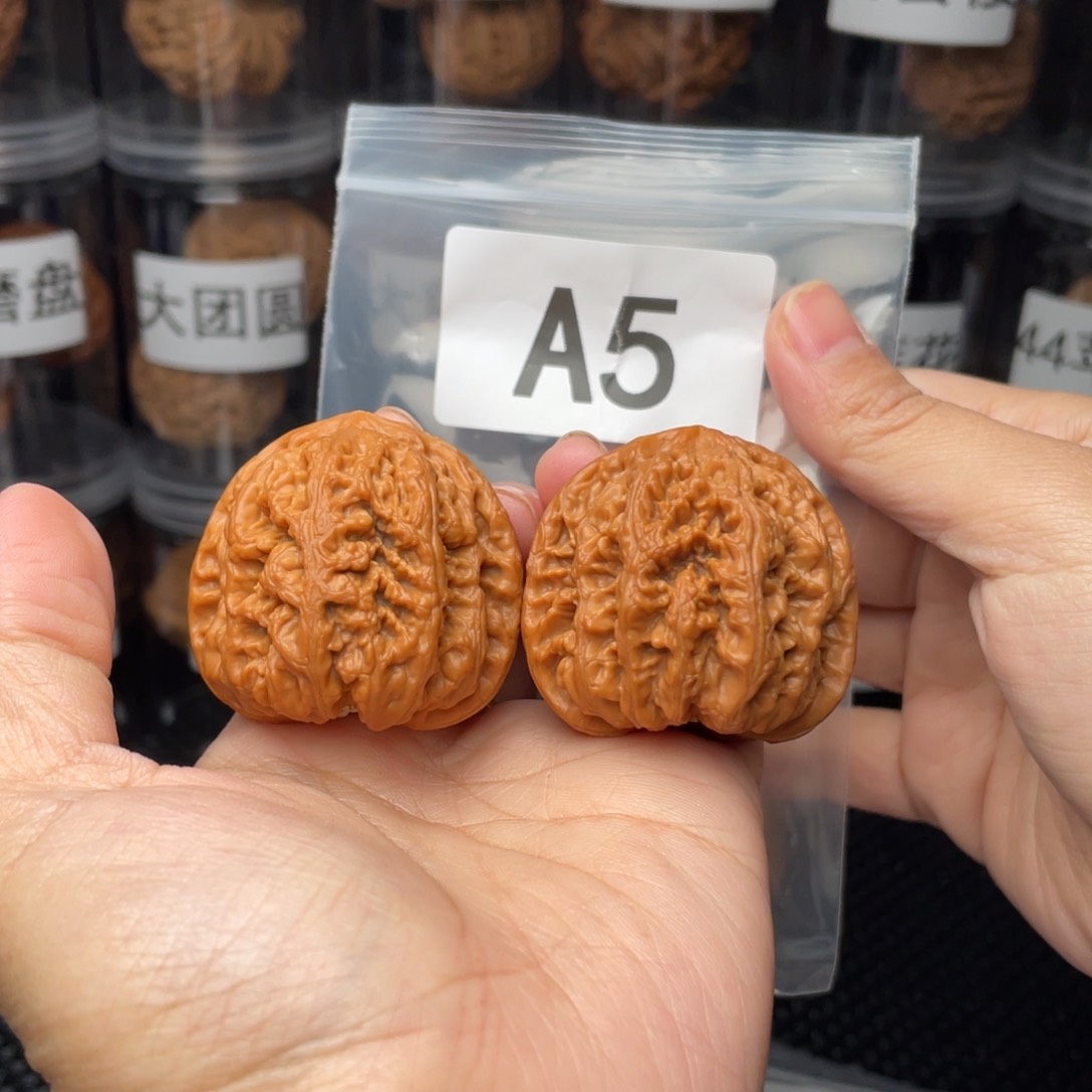 文玩核桃把件42粗筋