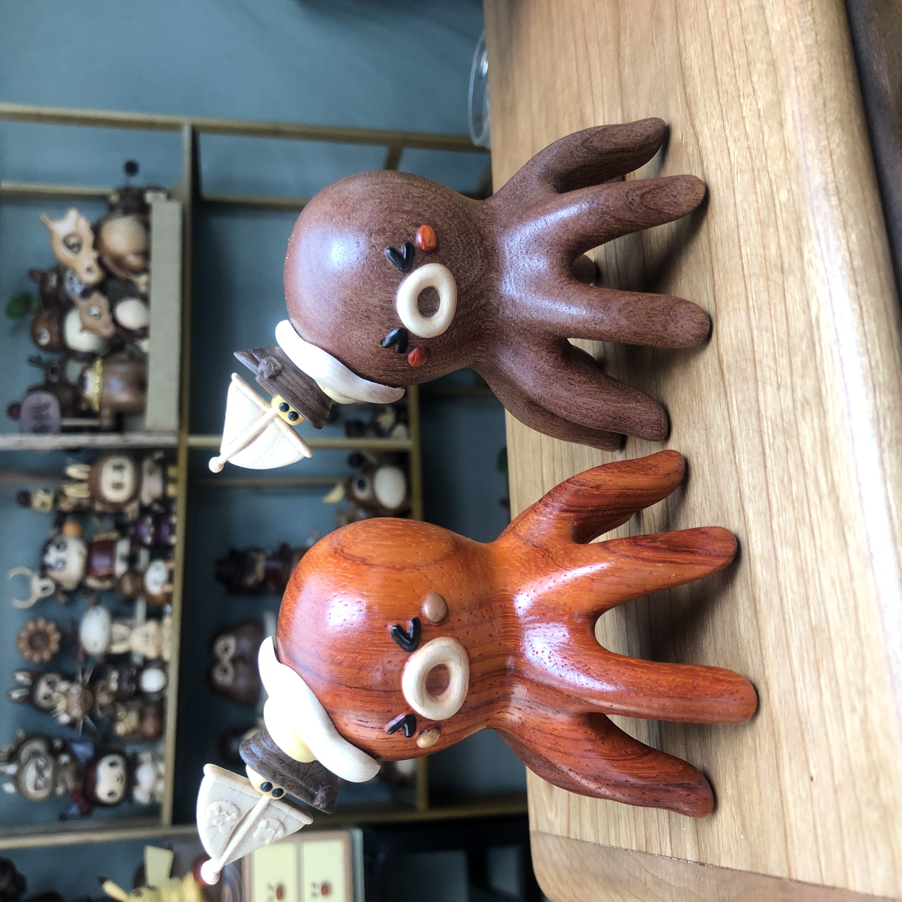 云朵家实木按摩小章鱼桌面摆件