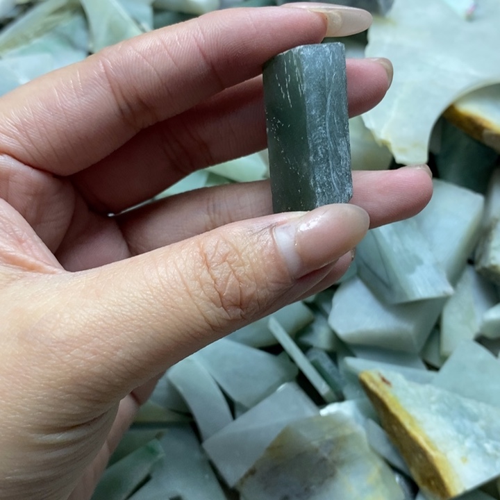 T***马翡翠未镶嵌颈饰翡翠