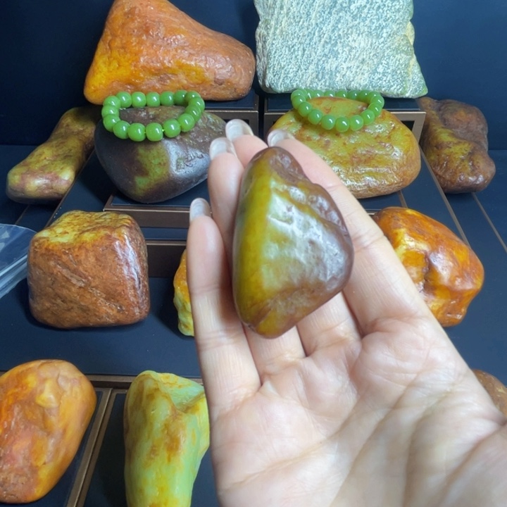 山***长和田玉未镶嵌手链