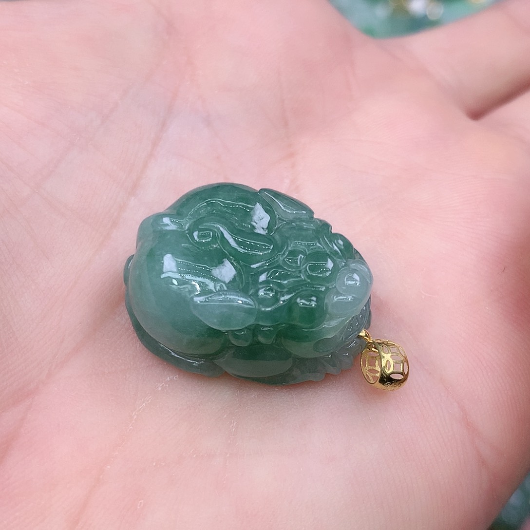 翡翠吊坠(不含链)18K金镶嵌
