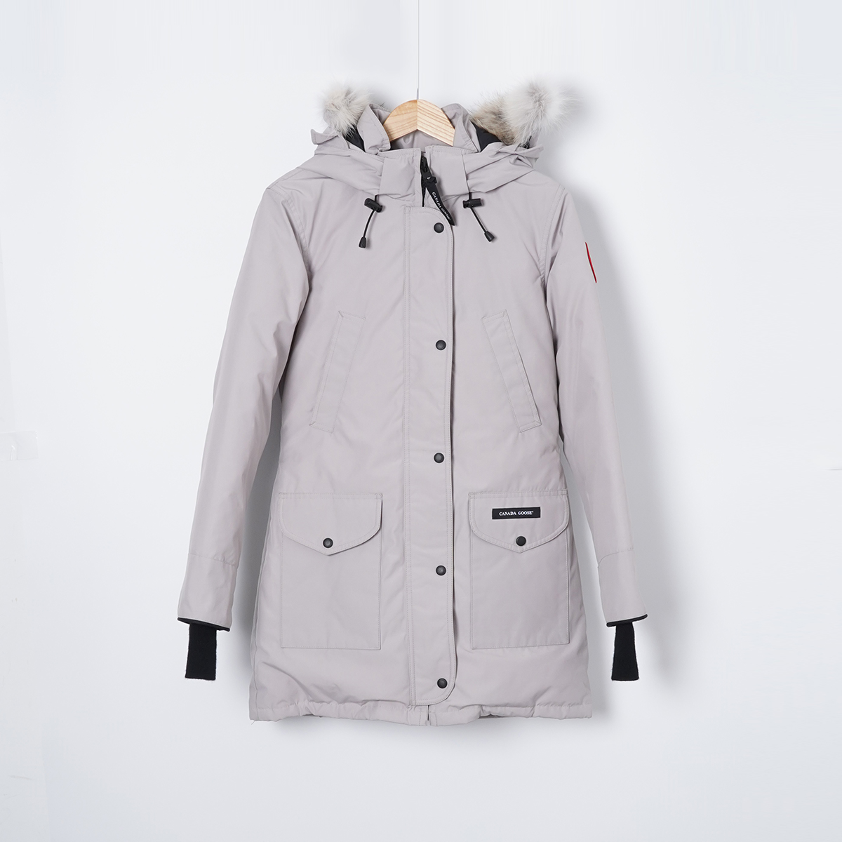 95新 CANADA GOOSE 白鸭绒/TH1975/羽绒服女款/S码女装外套