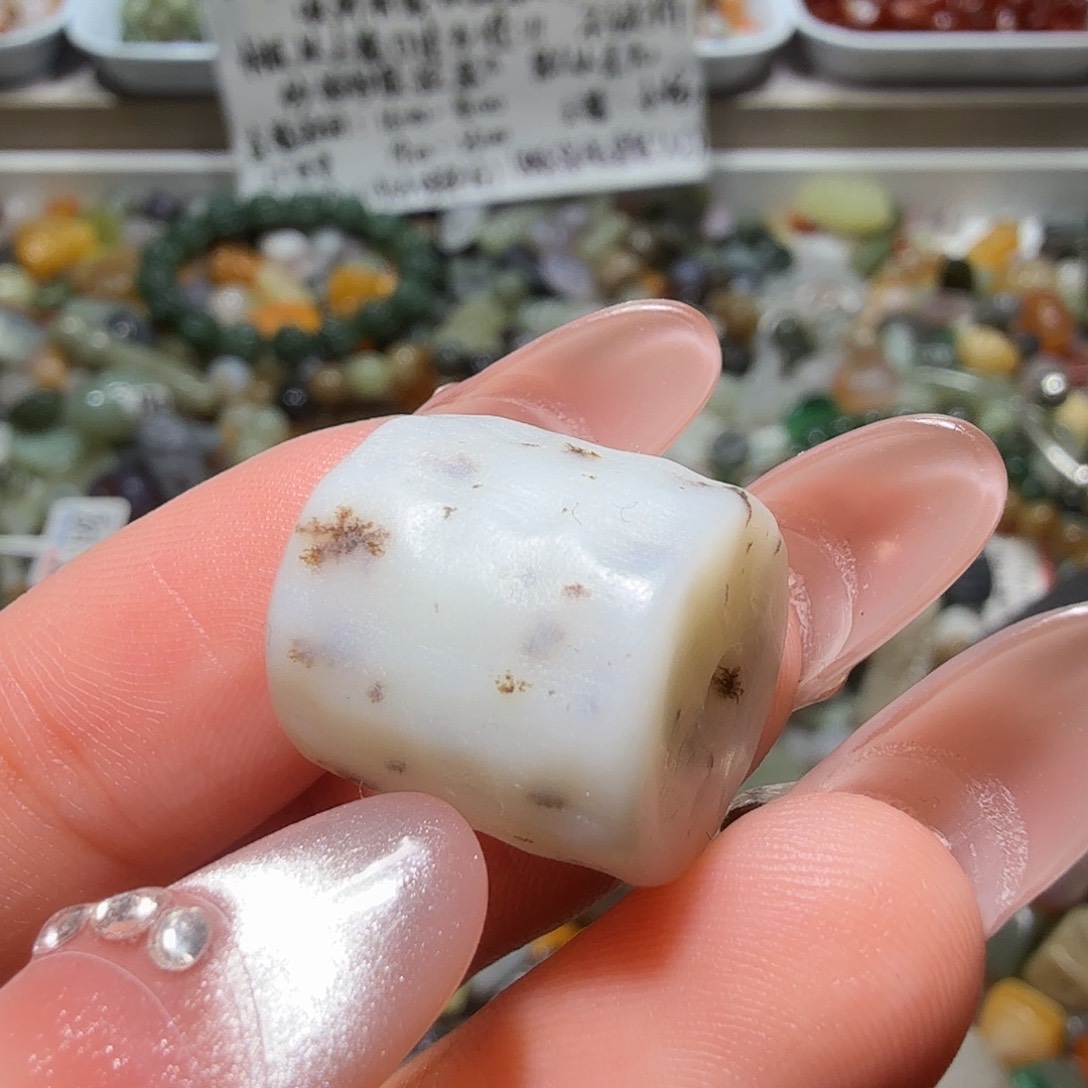 和田玉未镶嵌珠宝奇石