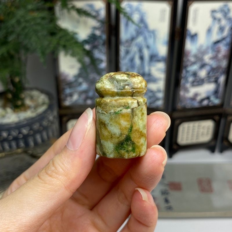 老料飘绿沁色龟背吊坠挂件摆件 天然翡翠A货  