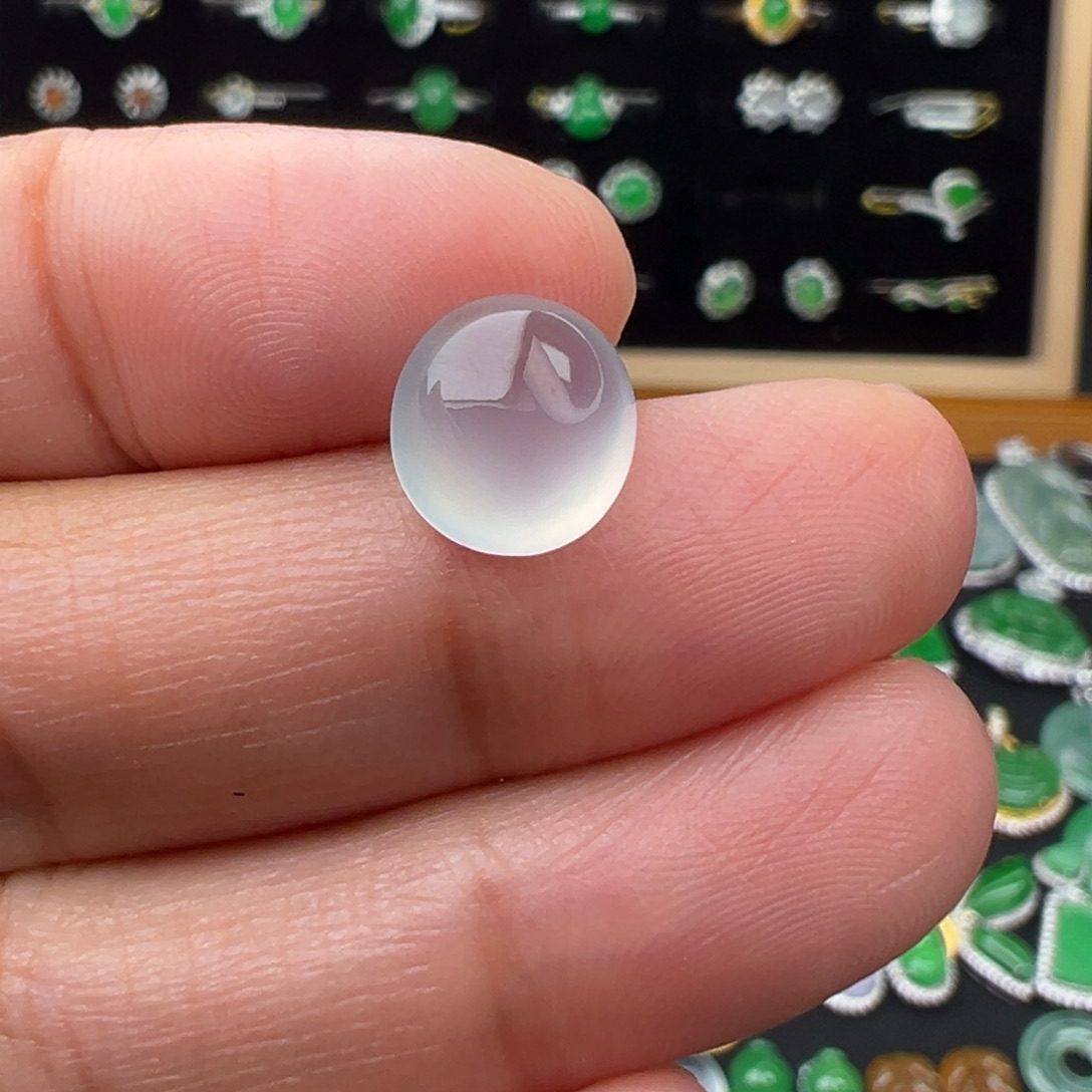 翡翠未镶嵌颈饰蛋9.6