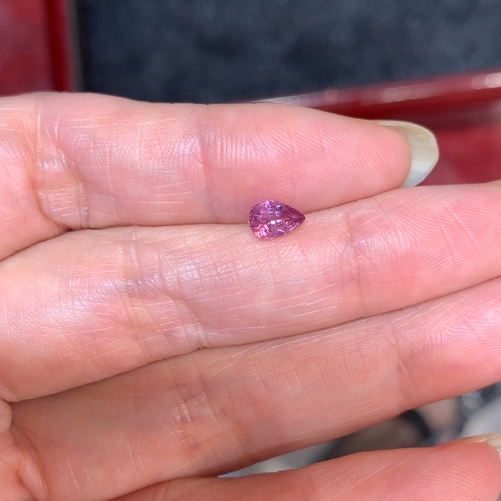 未镶嵌裸石石榴石裸石一粒