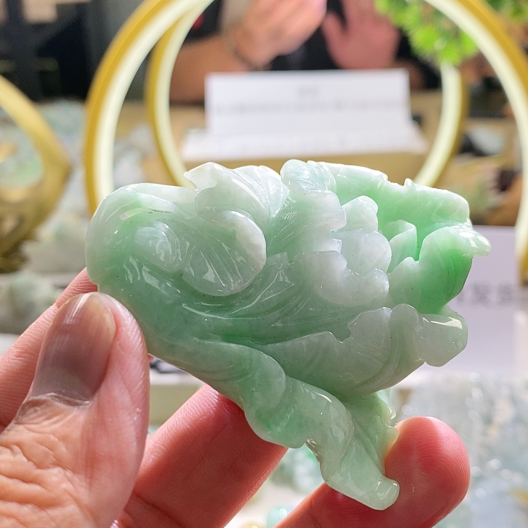 【闪购商品】翡翠颈饰未镶嵌11111111111111
