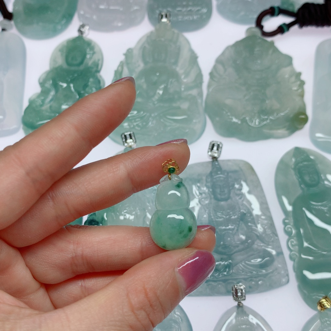 9***香翡翠18K金镶嵌挂件葫芦