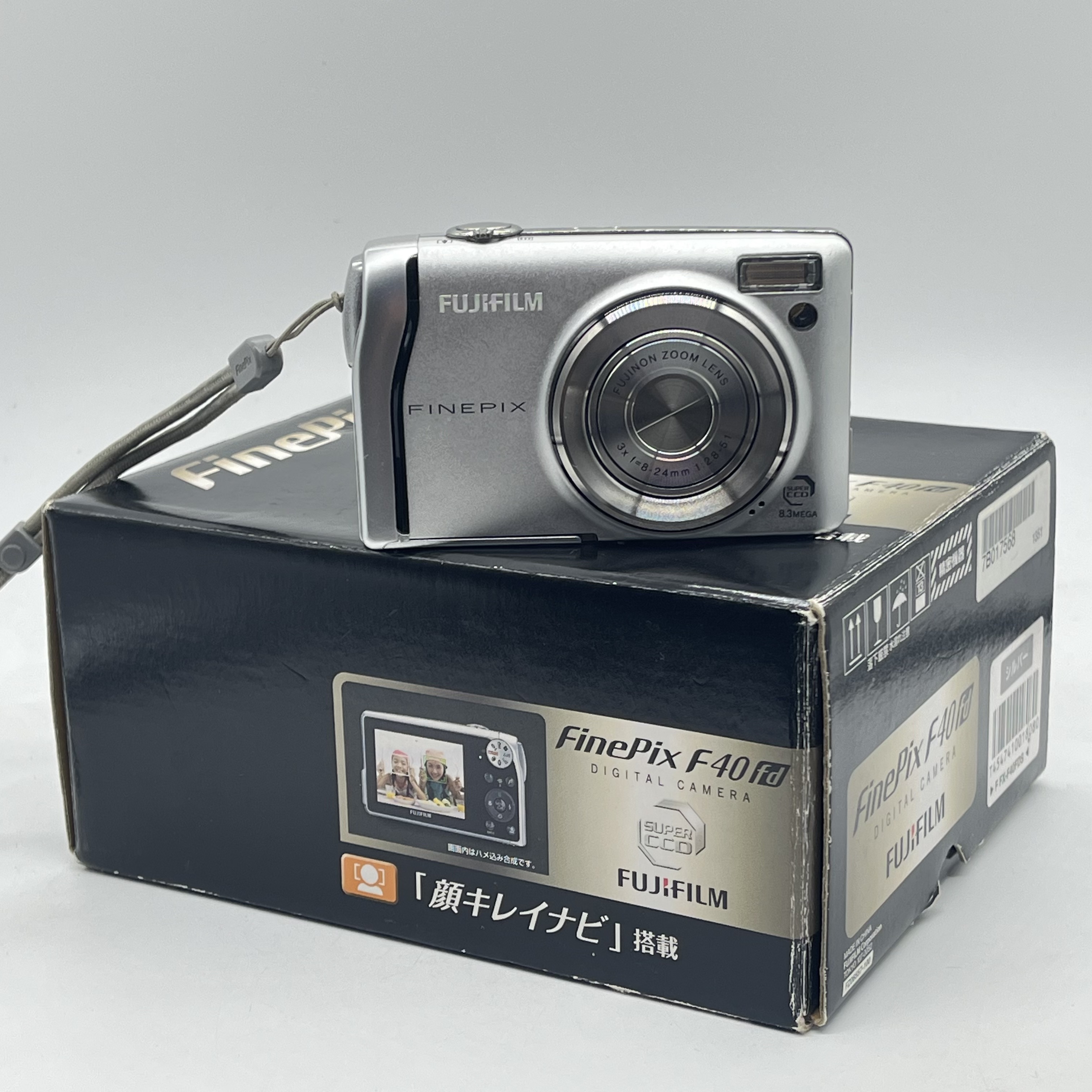 95新 Fujifilm/富士 F40fd银色日版 带原盒 830W 二手相机 配件齐