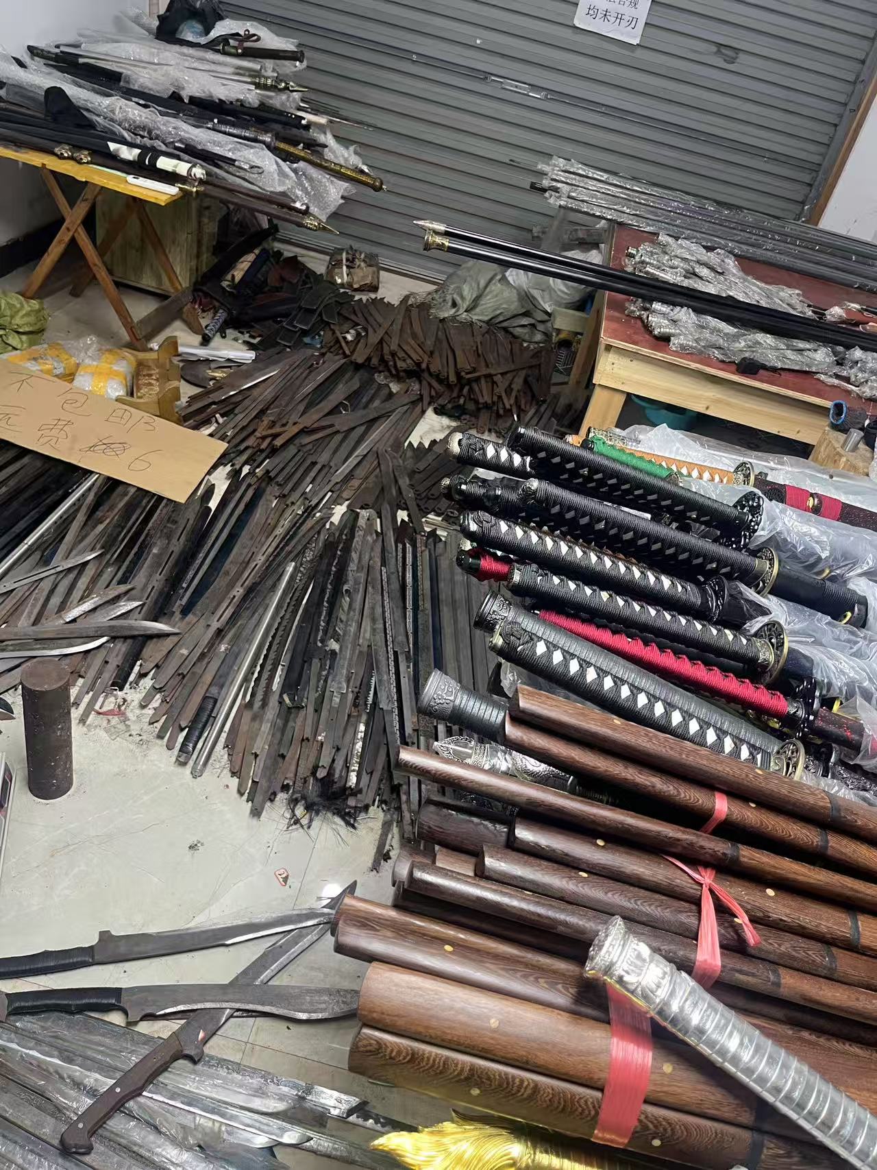 龙泉刀剑尾货未开刃