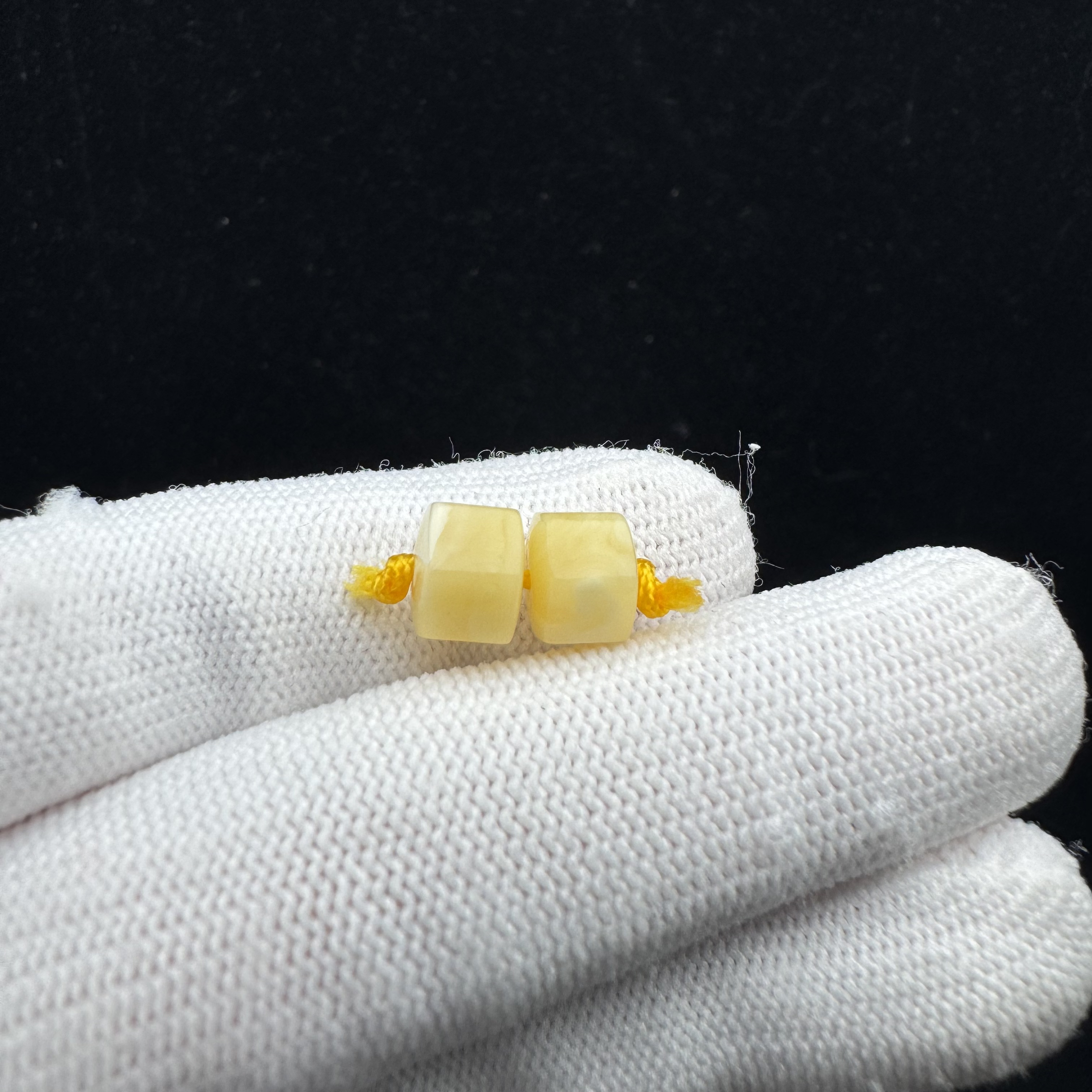 J2881天然矿源蜜蜡 墩子 7.7mm支持复检假一罚四