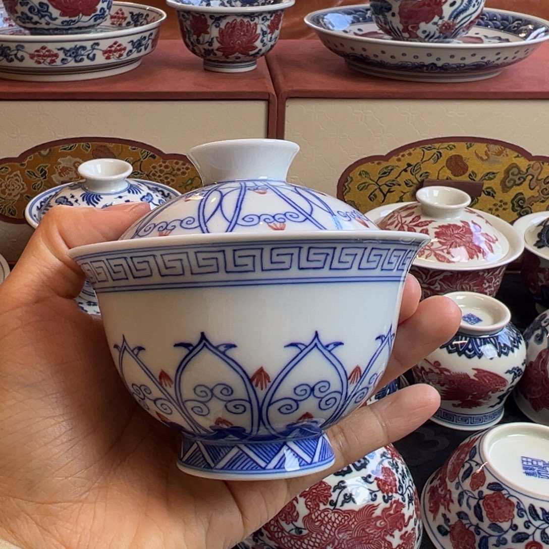 雪山春晓红宝相盖碗