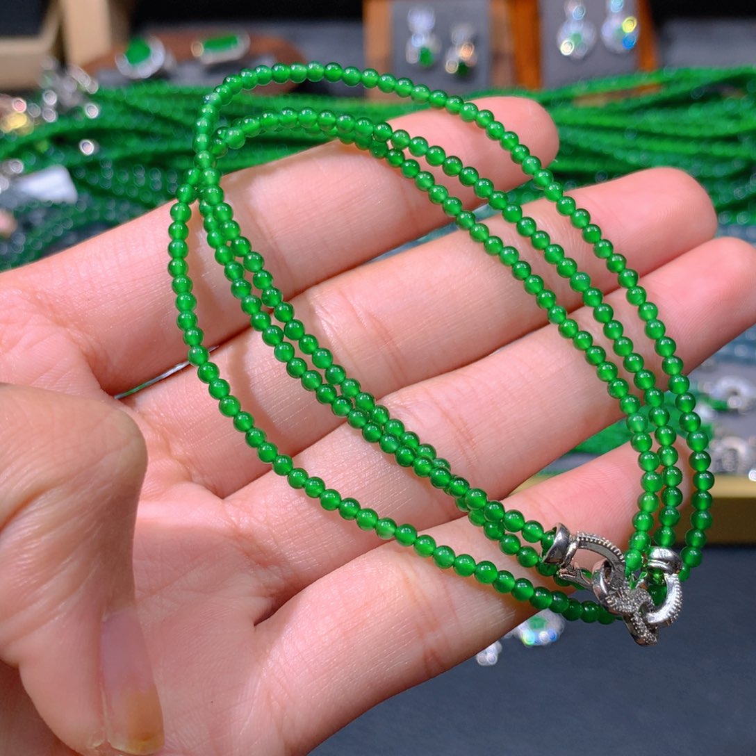 翡翠手链未镶嵌天然翡翠