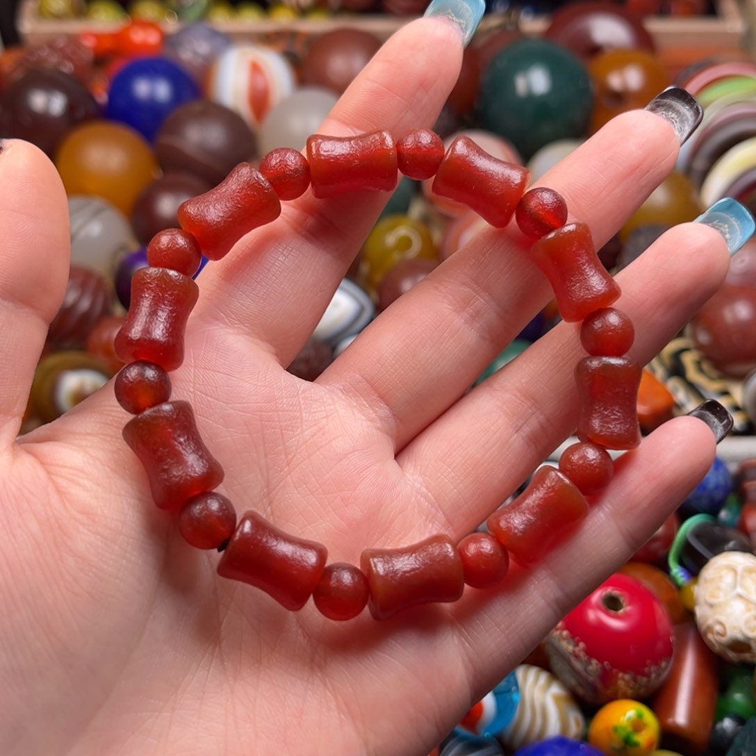 南红玛瑙未镶嵌颈饰