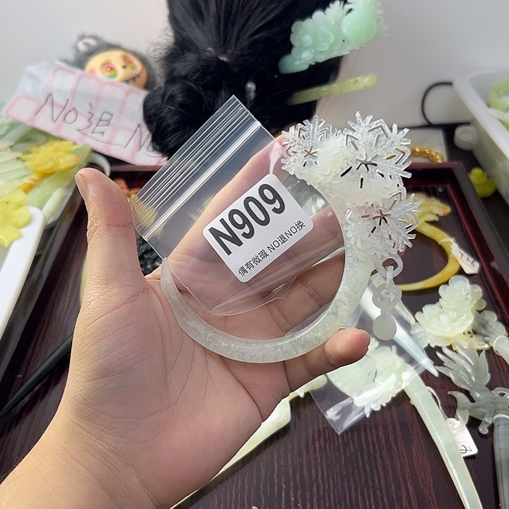 合金蛇纹石玉发饰言***舍