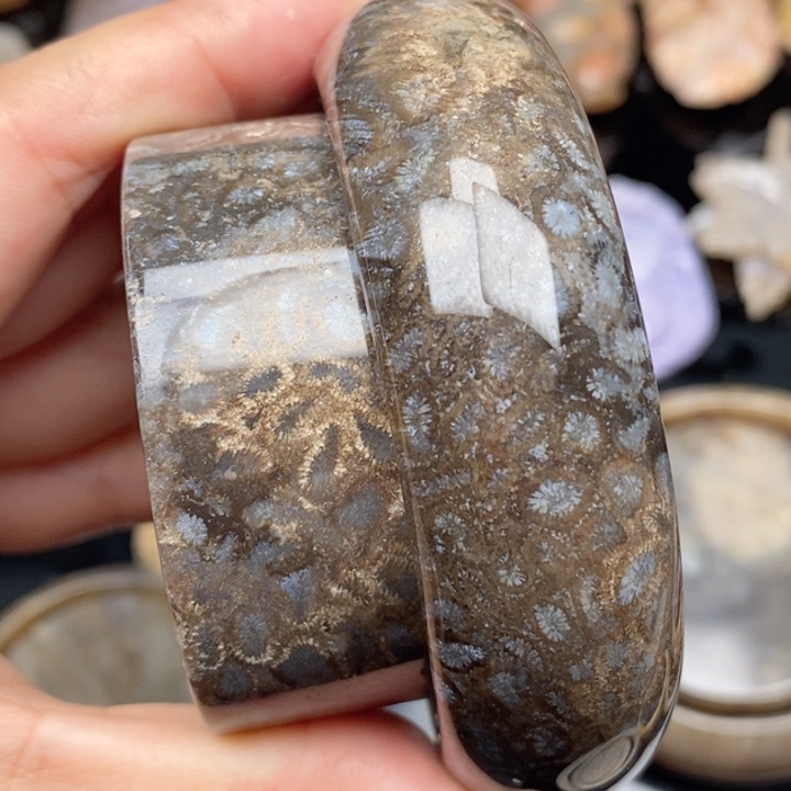 硅化珊瑚（珊瑚玉）手镯未镶嵌60,5