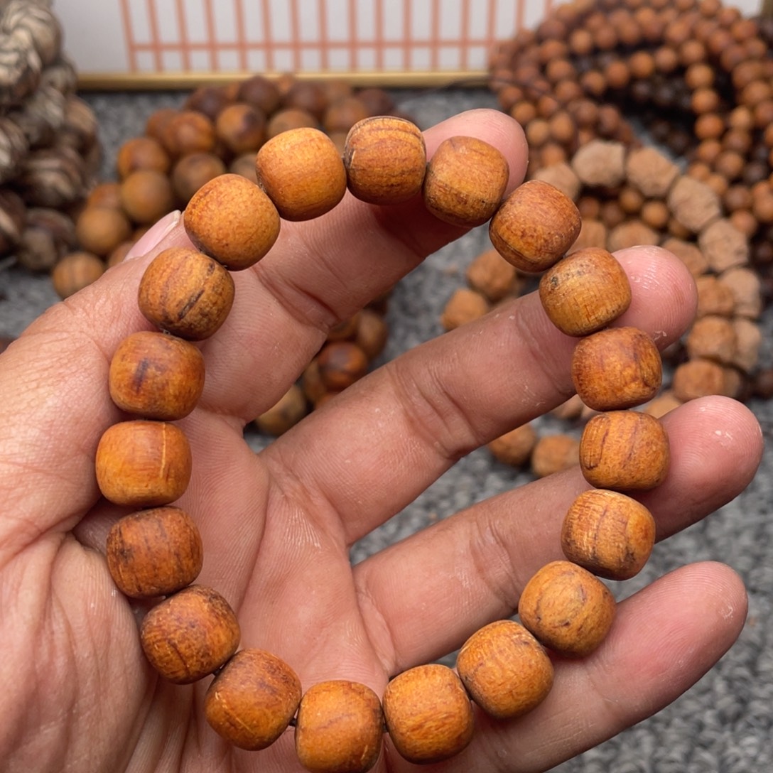 贡木贡木11.12老型微夹白