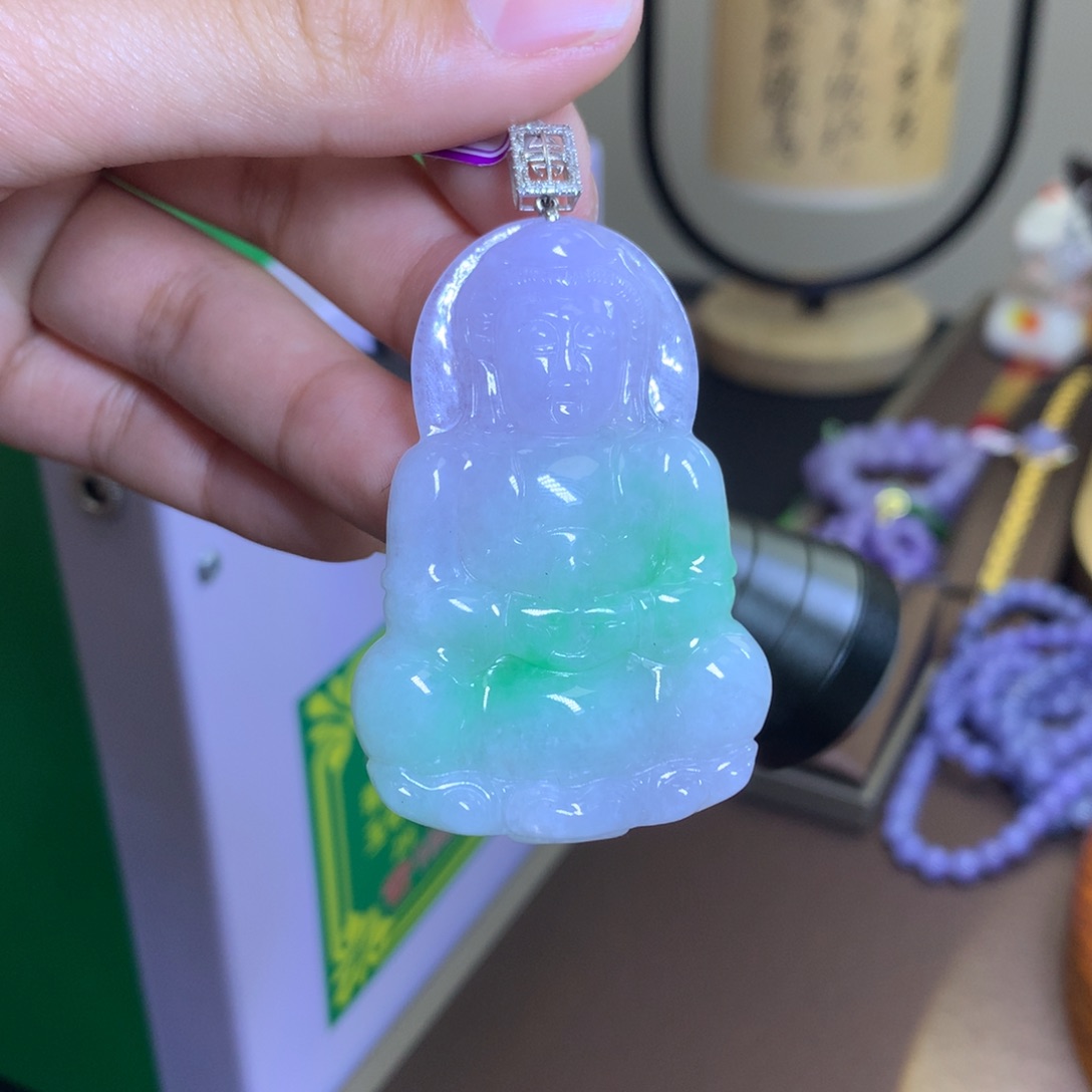 翡翠颈饰18K金镶嵌翡翠
