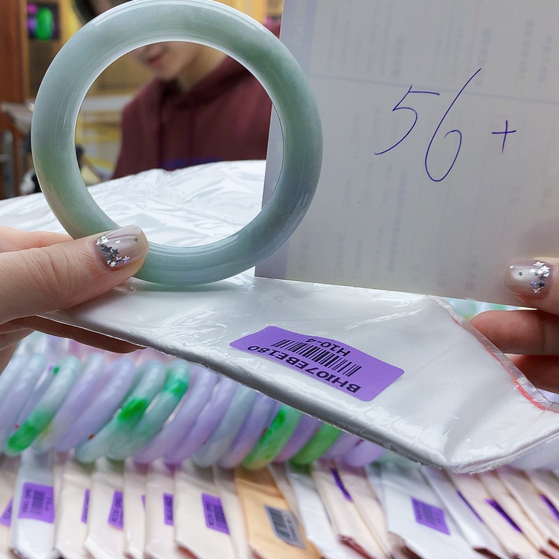 翡翠未镶嵌手镯hhj