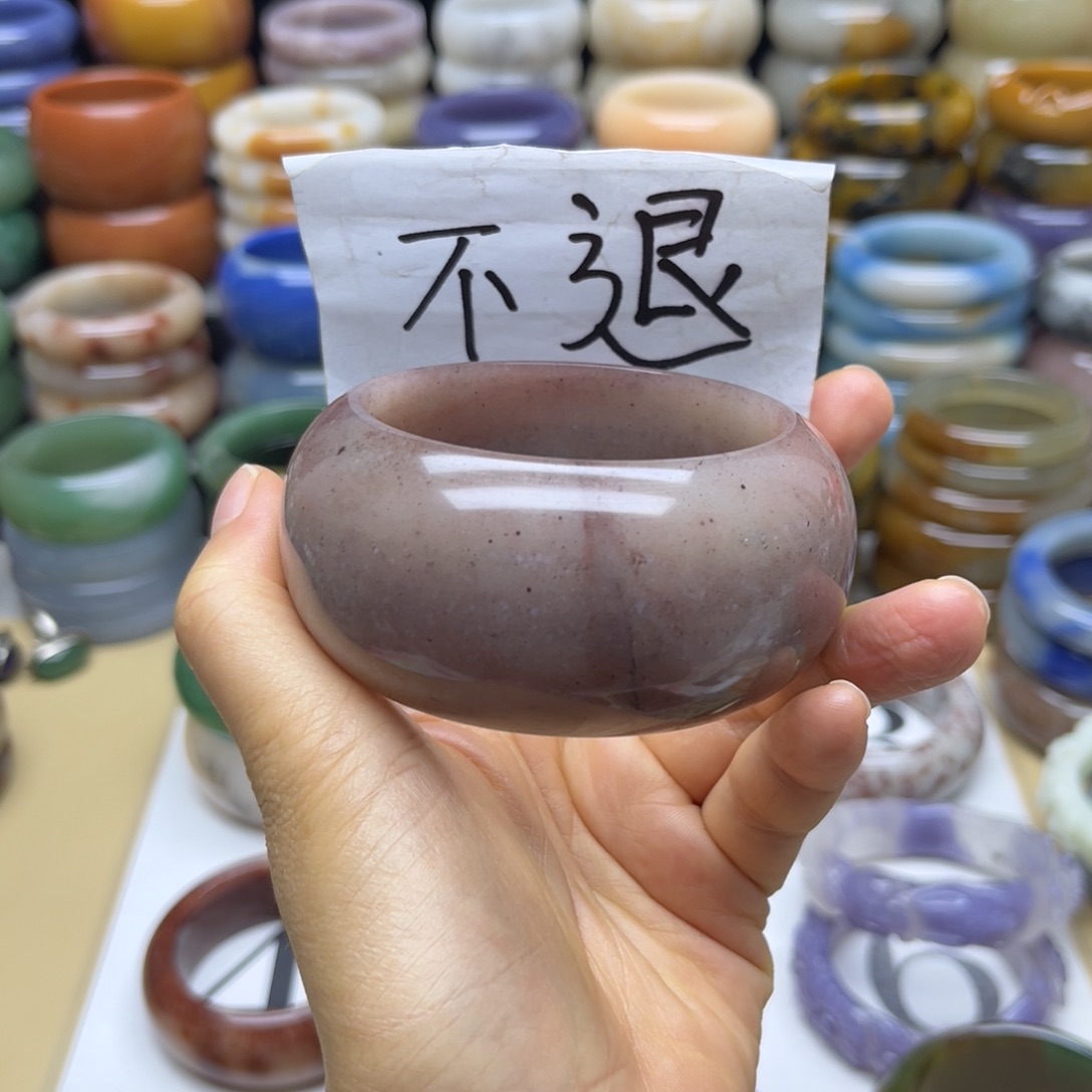 未镶嵌手镯石英质玉