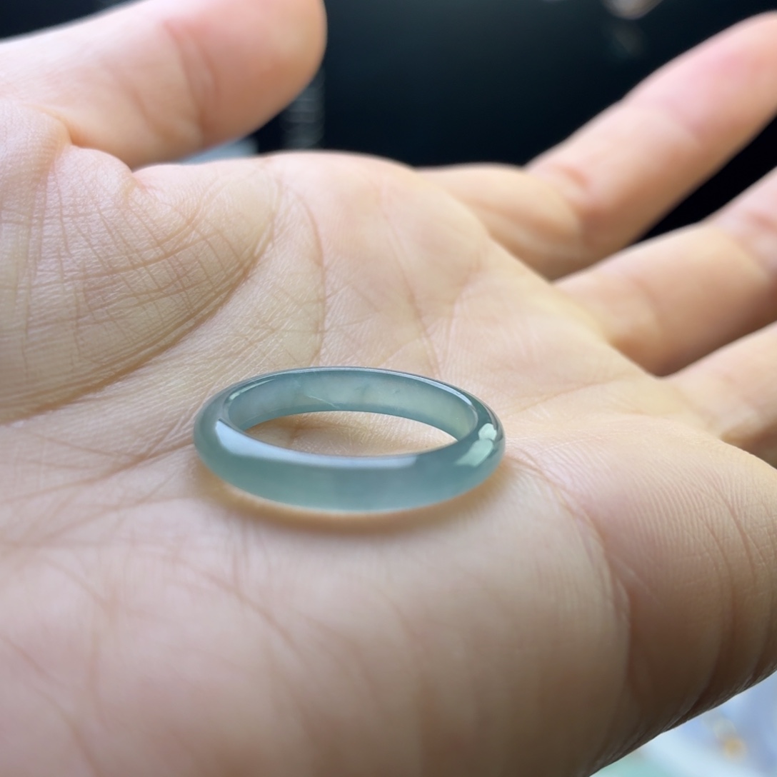 翡翠未镶嵌戒指戒指