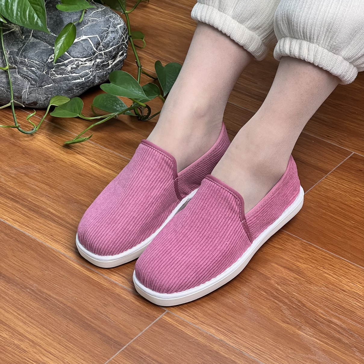 特价款 何航丝瓜布鞋（皮红三接头）