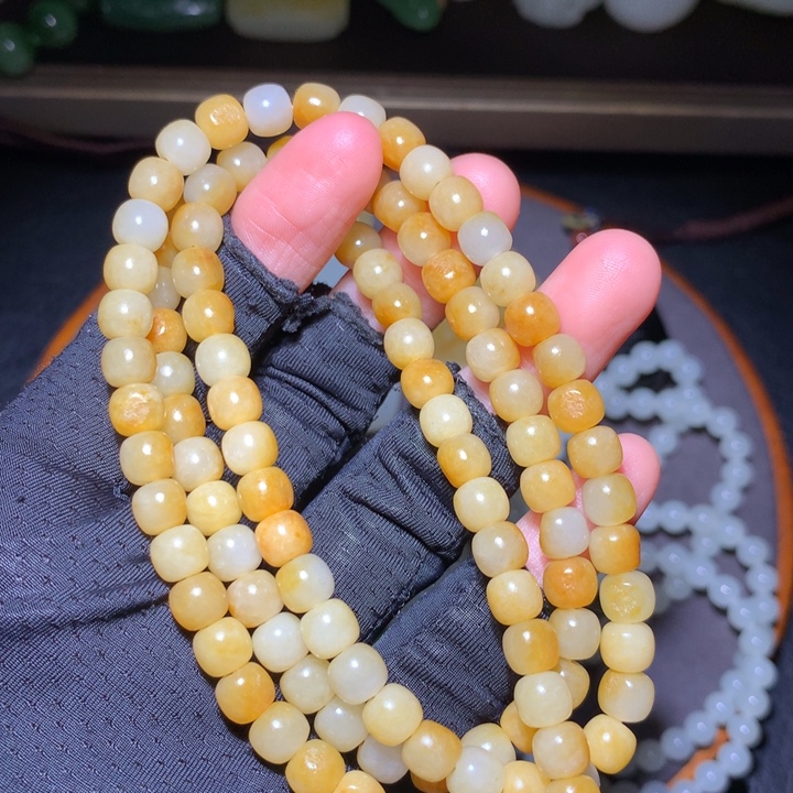 平***途和田玉未镶嵌挂件