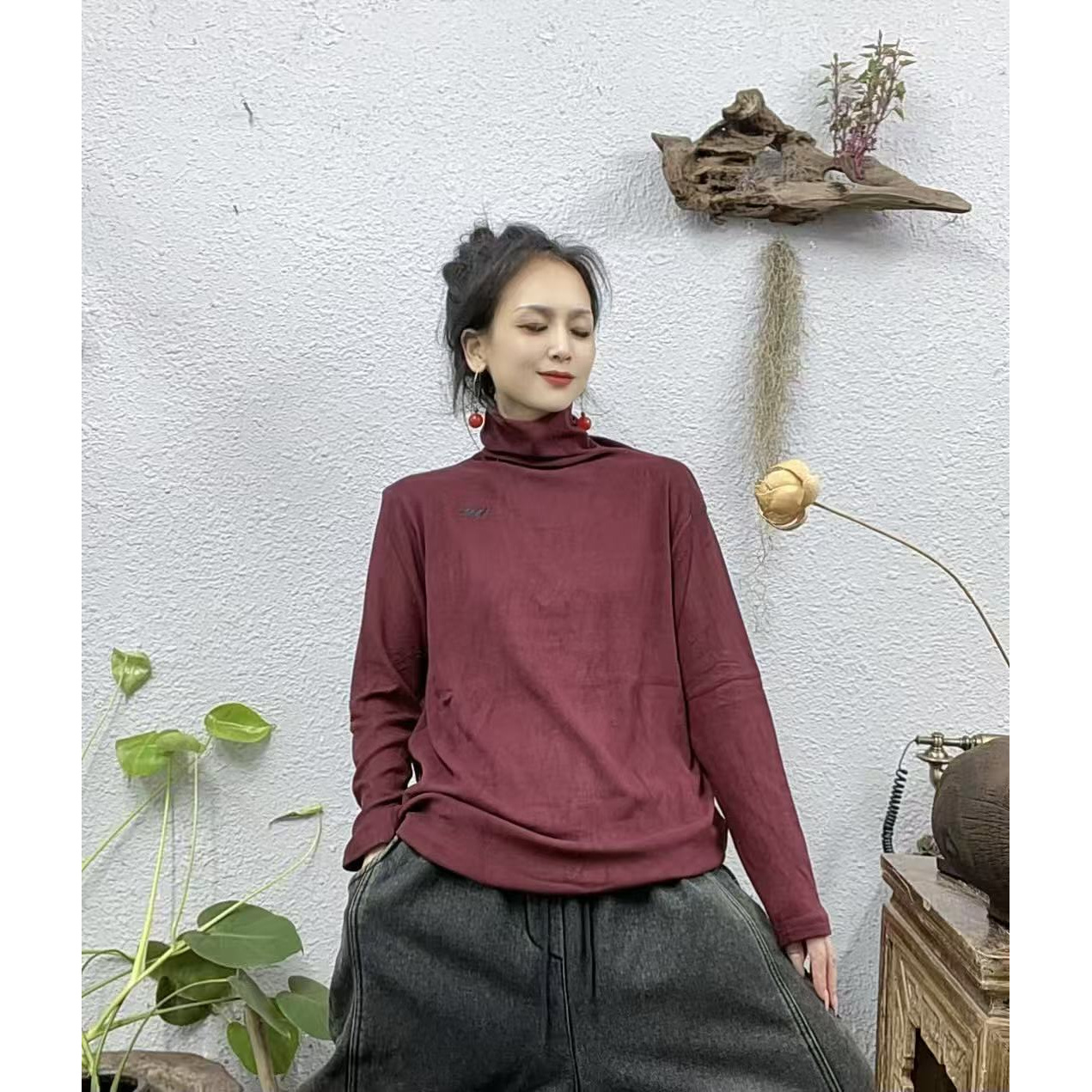 326高领螺纹磨毛绣字母长袖打底上衣（长64胸围114-160